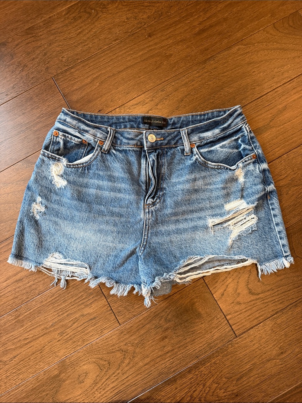 House of Harlow 1960 Light Blue Distressed Denim Cutoff Shorts Size 28 - C70-005